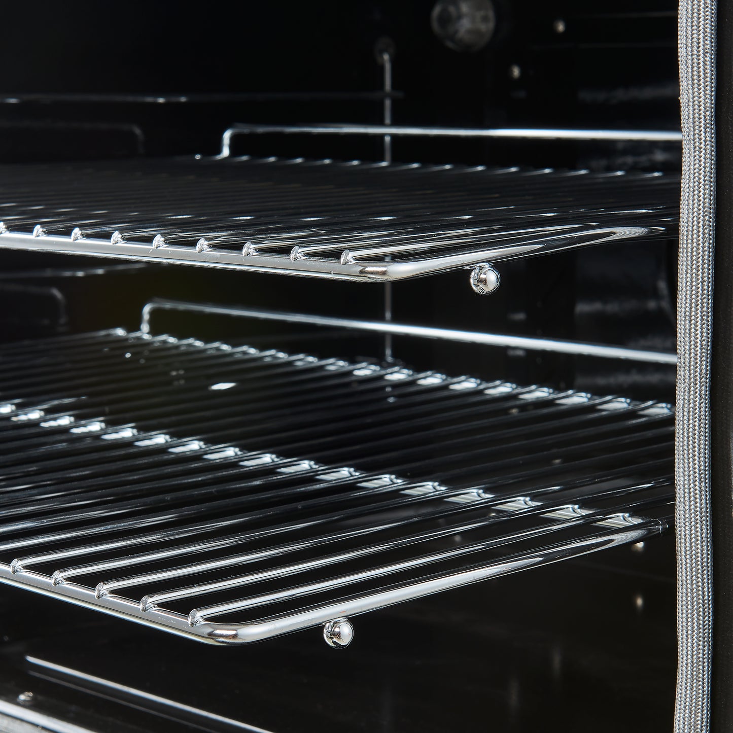 Forno Paolo 30-Inch Freestanding Electric Range, White, 4.38 cu.ft, True Convection Oven, Energy Efficient